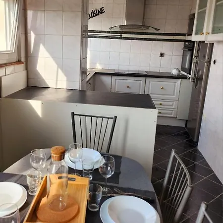 Apartman T3 Lumineux Avec Parking Prive